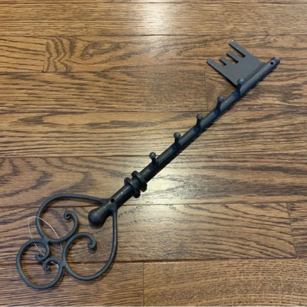 Iron Key holder